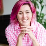 Angela Eves - @angelameves - Instagram