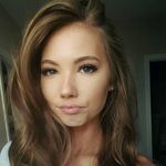 Angela Flora - @angelaflora180 - Instagram