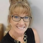 Angela Holcomb - @lifewithnajobe - Instagram