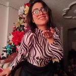 Angela Holguin - @angelaholguin22 - Instagram