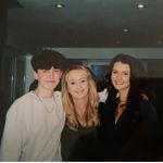 Ange Huth - @angelahuthart - Instagram