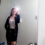 Angela - @angela_levan05 - Instagram
