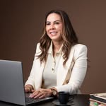 Angela Paula Marques | Empresária e Coautora - @angelamarquesmendes - Instagram