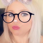 Angela Mcshane - @thisismegel - Instagram