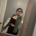 sari - @angela_.moralesss - Instagram