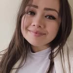 Angela | self love and confidence mentor for women - @glowwithaflo - Instagram