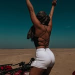 Angéla Sénik - @angelasenik - Instagram