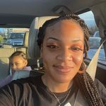 Angela Thacker - @miss_thack - Instagram
