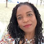 Angela Toomer - @samo_samo - Instagram