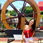 Angela Vale - Facebook