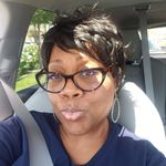 Angela Welch-Robinson - @lovelybrneyes1 - Instagram