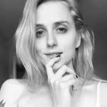 Angela Yerger - @loveyoursmile75 - Instagram