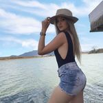 Angelika Decker - @angelikadecker10 - Instagram