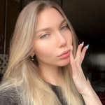 Angelika Goldstein - @angelikagold - Instagram