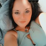 Angelina Hoffmann - @angelinahoffy - Instagram