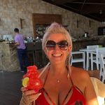@angieconroy - Instagram