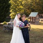 Angie Farmer - @afarmer81070 - Instagram