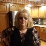 Angie Hawkins - @angie.hawkins.33 - Instagram