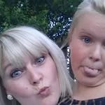 Angie Pangie - @angiejohnstone33 - Instagram