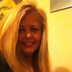 Angie Larson - @alarson6673 - Instagram