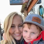 Angie Van Ness - @vanness.xo - Instagram