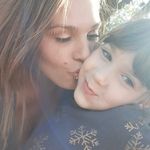Angie Robert - @angiefae520 - Instagram