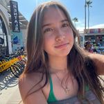 angie - @angieschickk - Instagram