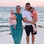 Angie Schultz - @thesecretlifeofbeez - Instagram
