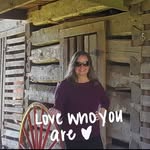 @angie.wise.581 - Instagram