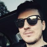 Angus Lowe - @gussy07 - Instagram