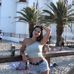 Anita Anton - Facebook