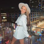 Anna Boring - Facebook