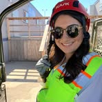 Annie Flower - Facebook