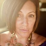 Annie Hickerson - @dinogoof - Instagram