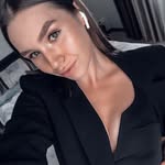 Ann - @annikravitz - Instagram