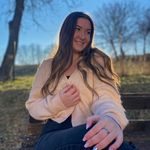 𝓐𝓷𝓷𝓪 - @anna_nemeth - Instagram