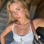 anna - @annromanenko.v - Instagram