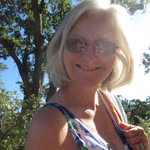 ANN STANFIELD - @a1poppyfield - Instagram