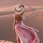 Anna Strong - Facebook