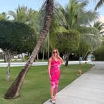 Anna Switzer - Facebook