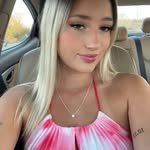 Anna :) - @ann.wyrick - Instagram