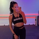 Anna Acuña - @annamalplanet_ - Instagram
