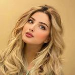 Ana Afshar - Facebook