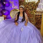 Anna Alvear - Facebook