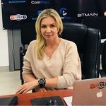 Anna Bryson - @annnabryson - Instagram