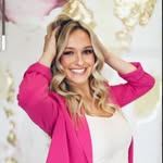 Anna Bull - @_annabull - Instagram