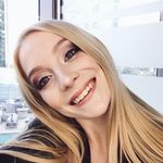 Anna - @annaburton25 - Instagram