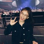 Style of Anna Cathcart - @annacathcartcloset - Instagram