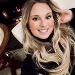 Anna Cosio - Facebook