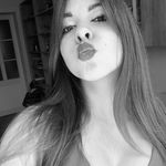 💋🍓 - @anna_cutter - Instagram